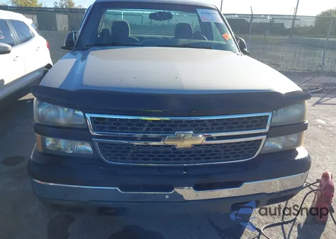 2007 Chevrolet Silverado 1500 Classic Work Truck z USA, uszkodzony, nr VIN 1GCEC14X07Z123202